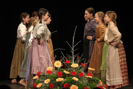 Območno srečanje otroških folklornih skupin RINGARAJA 10 Foto Ljubo Vukelič